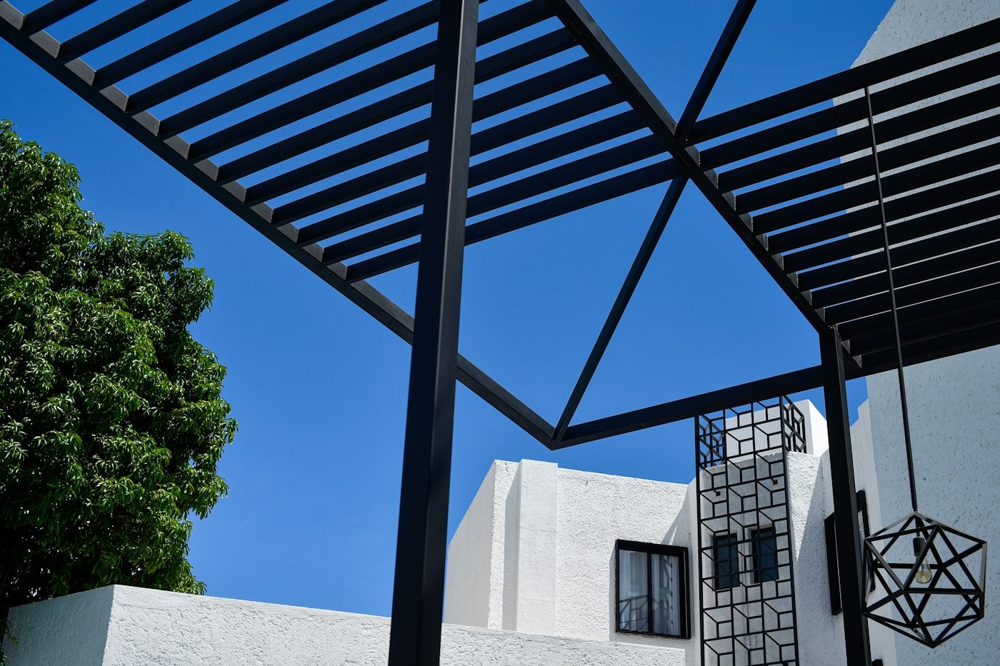 Aluminum pergola